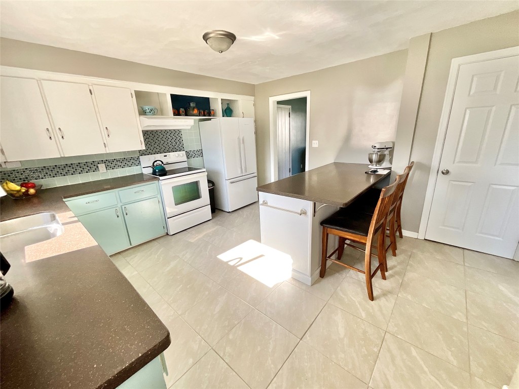 1222 Mead Road Binghamton, NY 13901 - Photo 12 of 50 Gallery Image 12