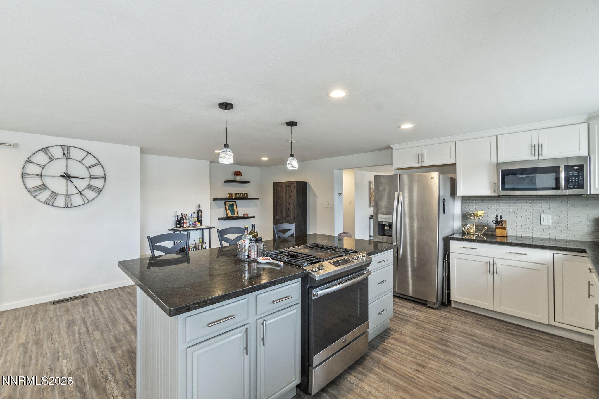 701 Bowman Drive Reno, NV 89503 - Photo 5 of 34 10d