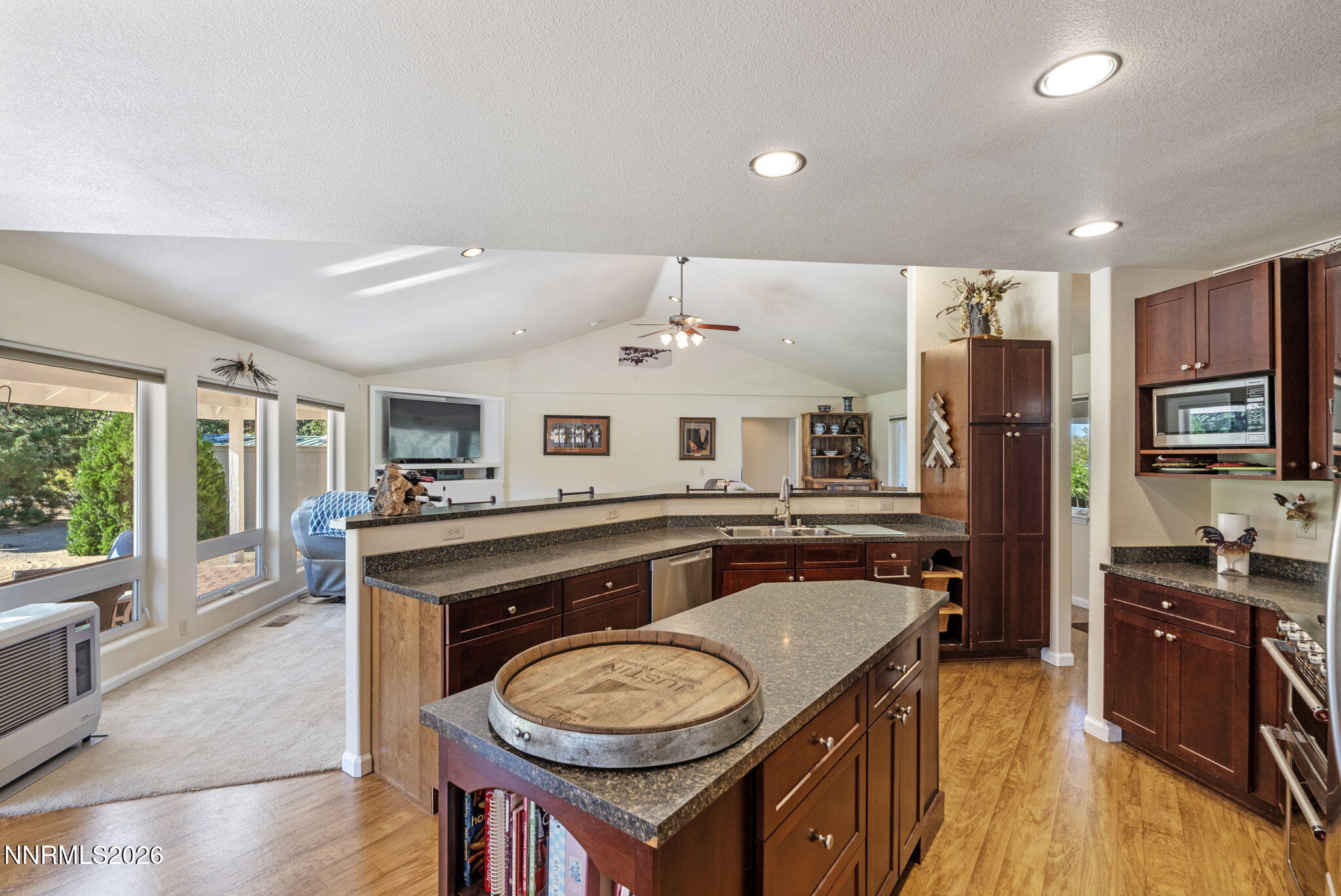 285 Kitts Way Reno, NV 89521 - Photo 19 of 55 25-web-or-mls-DSC05920