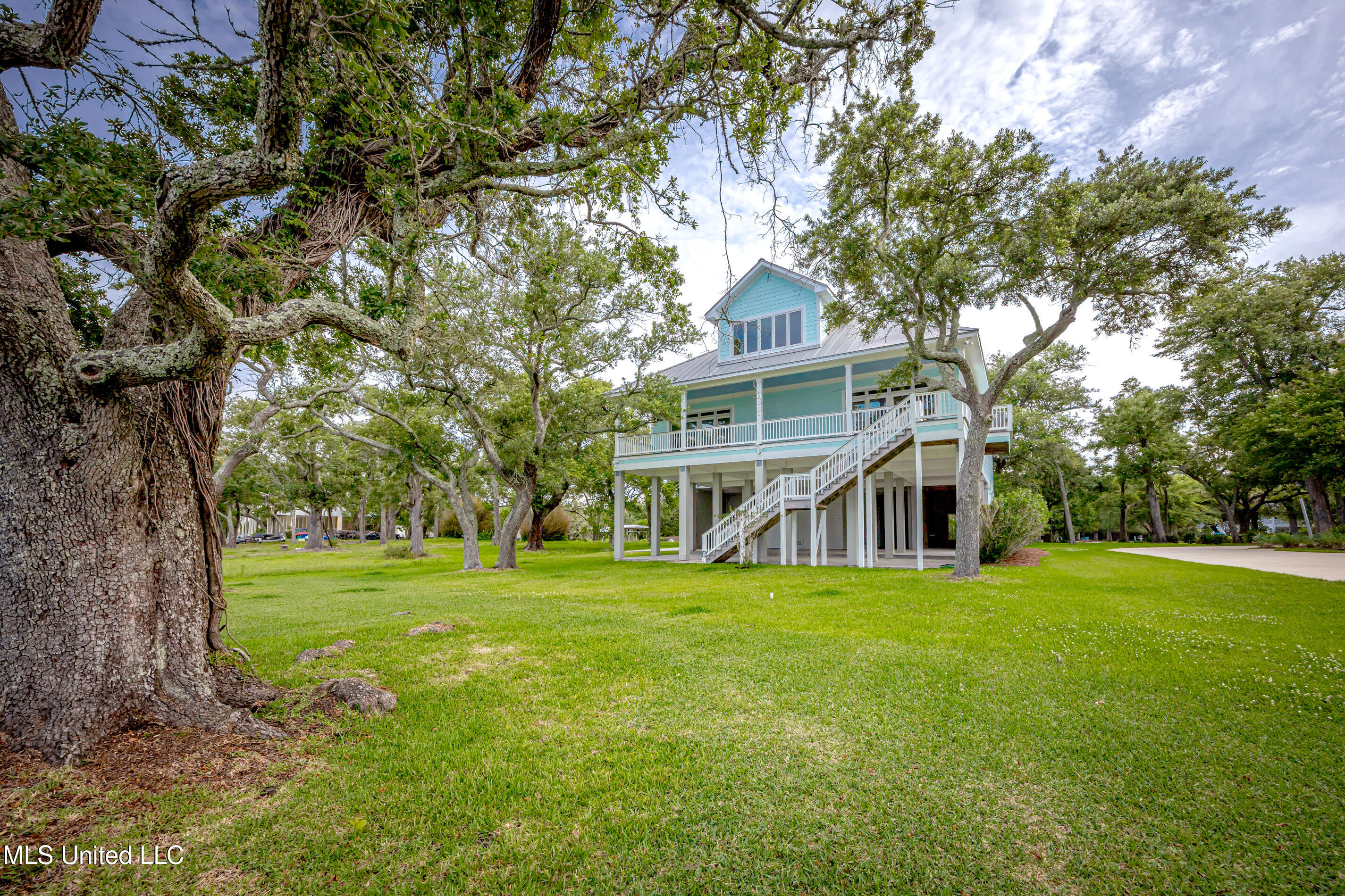 10805 Eagle Nest Road Ocean Springs, MS 39564 - Photo 6 of 103 IMG_6615