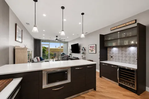 $715,000 | 2242 West Chicago Avenue, Unit 301, Chicago, IL 60622