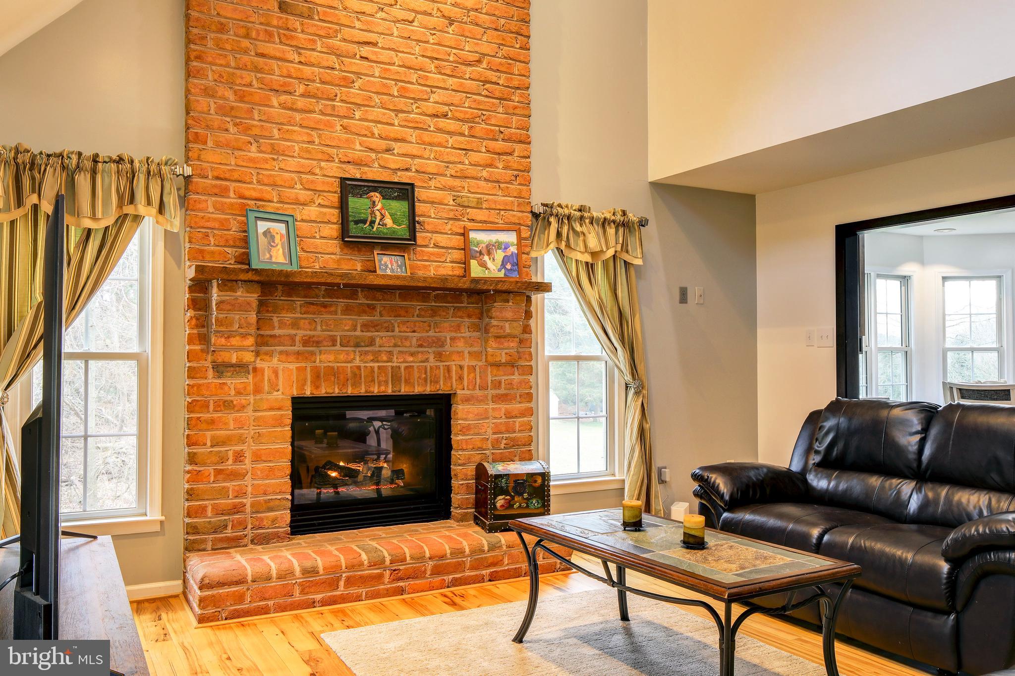 4507 Mt Carmel Road Hampstead, MD 21074 - Photo 2 of 60 Living Room