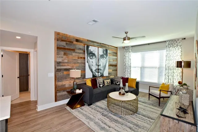 $2,275 | 465 Memorial Drive Southeast, Unit 536, Atlanta, GA 30312