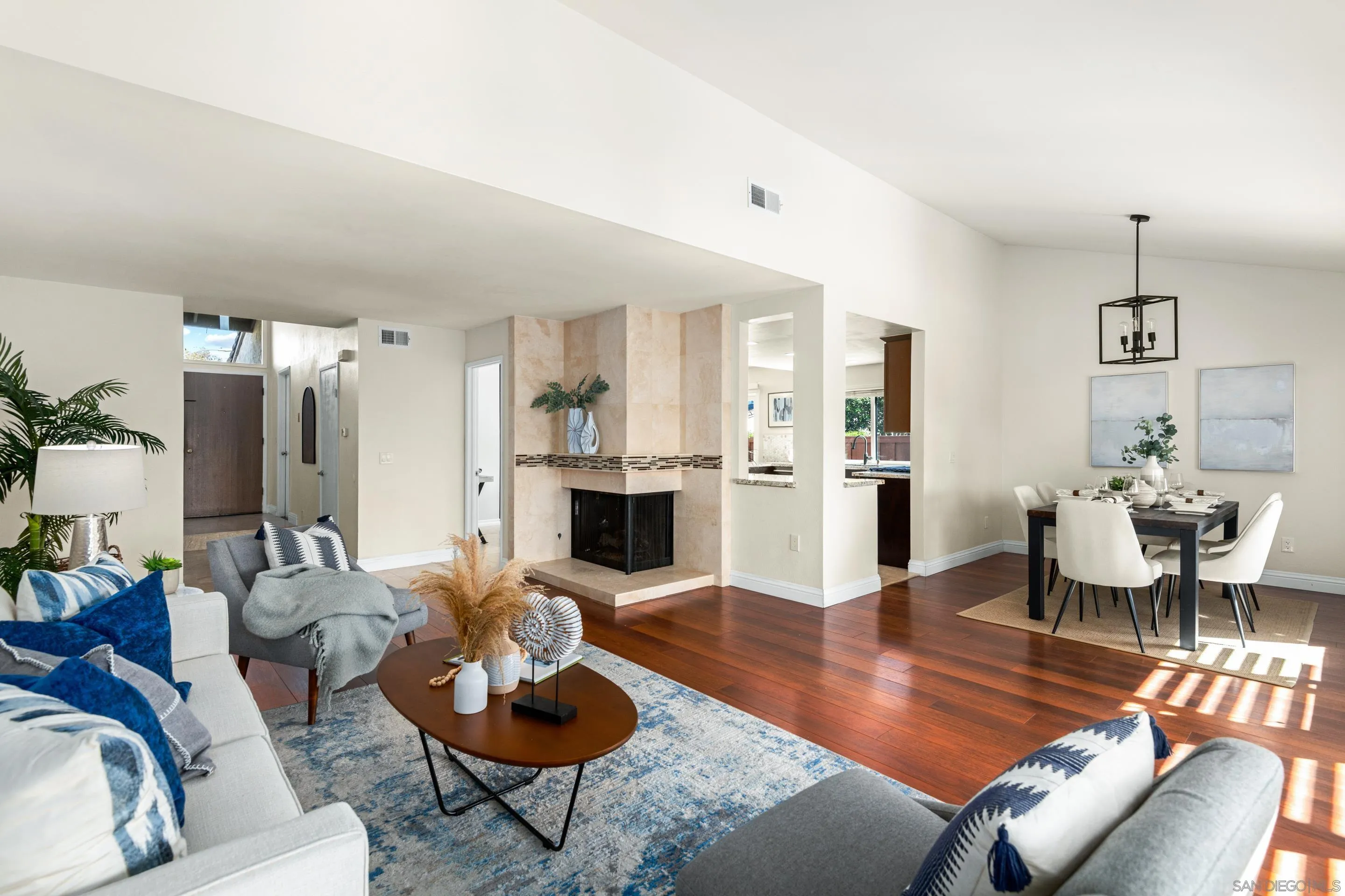 2002 Leafwood Place Encinitas, CA 92024 - Photo 7 of 64