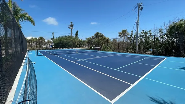 a view of a tennis court