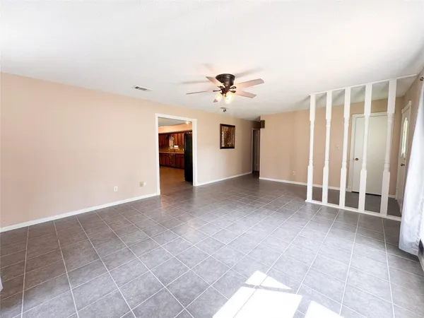 $2,499 | 15331 Lake Lamond Road, Conroe, TX 77384