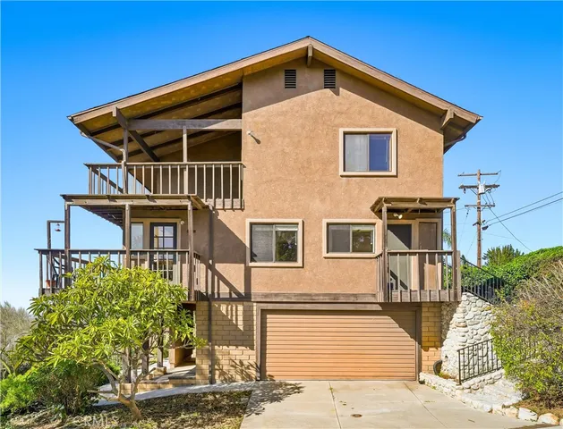 a view of a yard with an outdoor space