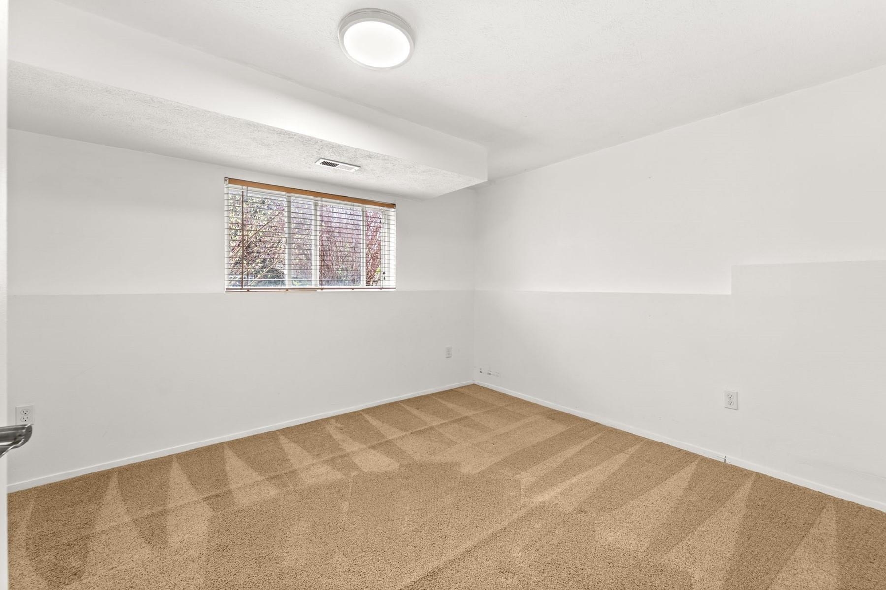 12823 North Pittsburg Street Spokane, WA 99208 - Photo 29 of 40