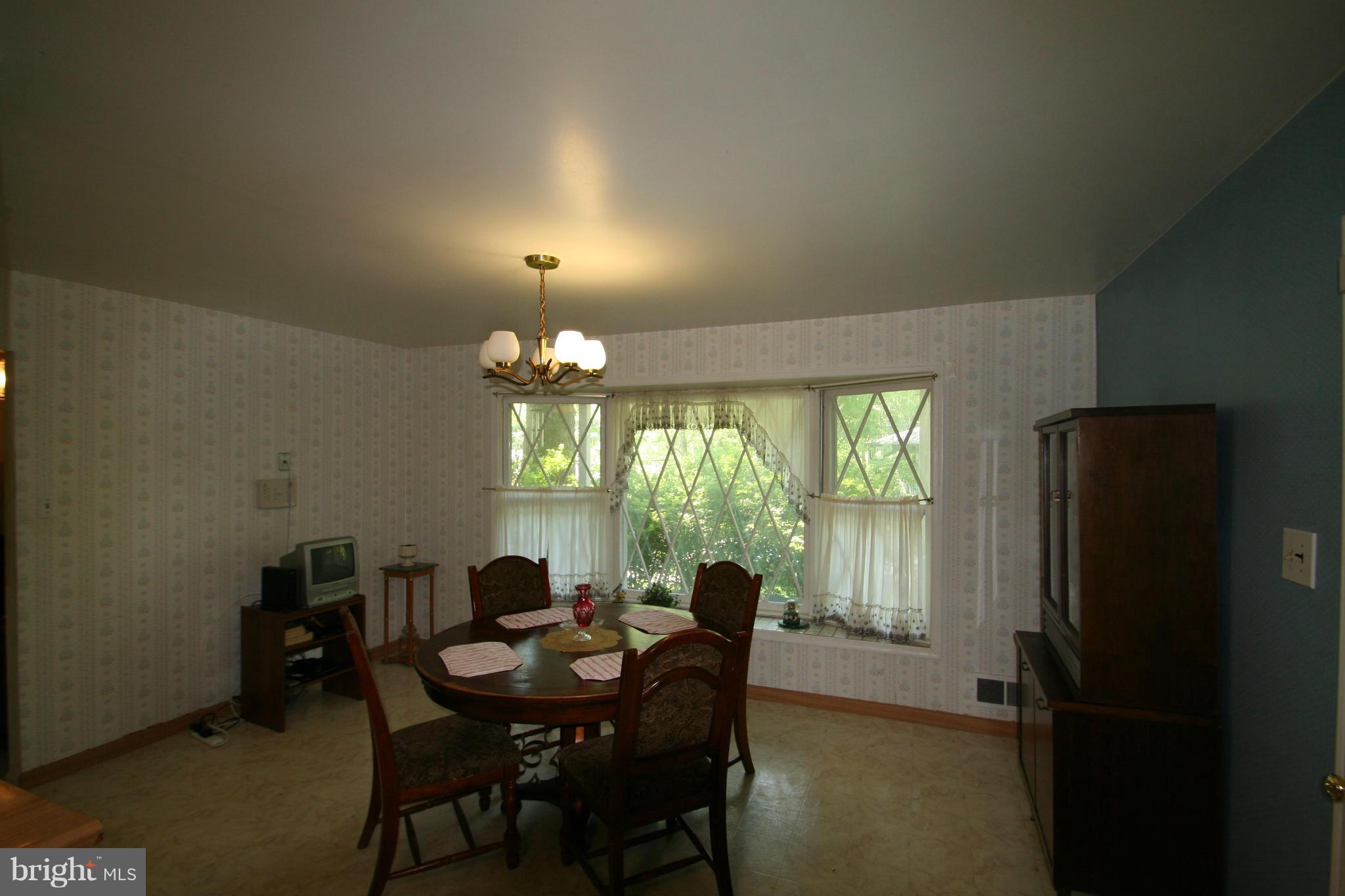 1916 Kimberly Road Silver Spring, MD 20903 - Photo 3 of 24 Kitchen