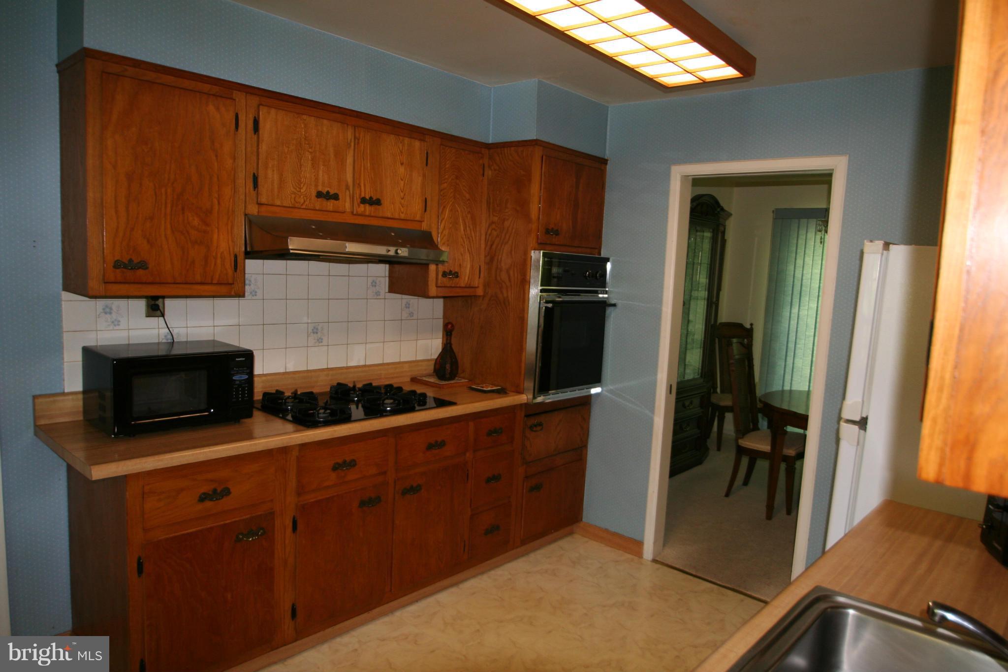 1916 Kimberly Road Silver Spring, MD 20903 - Photo 8 of 24 Kitchen