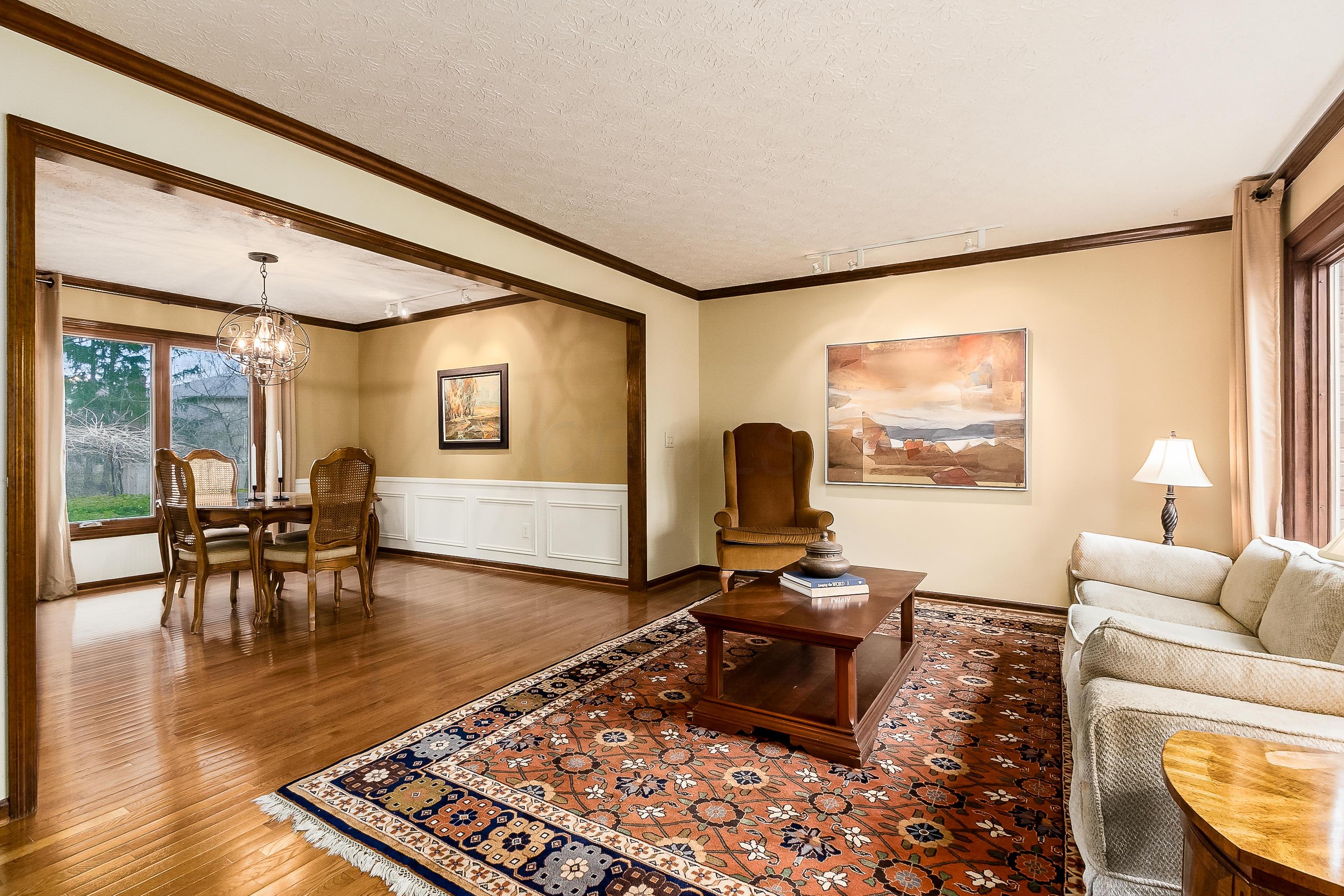 1098 Ravine Ridge Drive Columbus, OH 43085 - Photo 4 of 41 Gallery Image 4