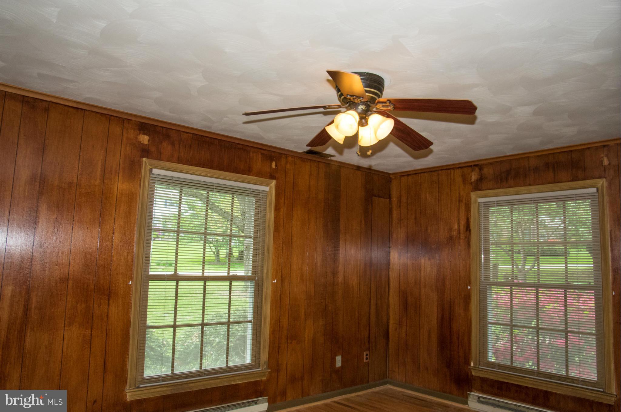 10016 Coach Road Vienna, VA 22181 - Photo 11 of 16 Interior (General)