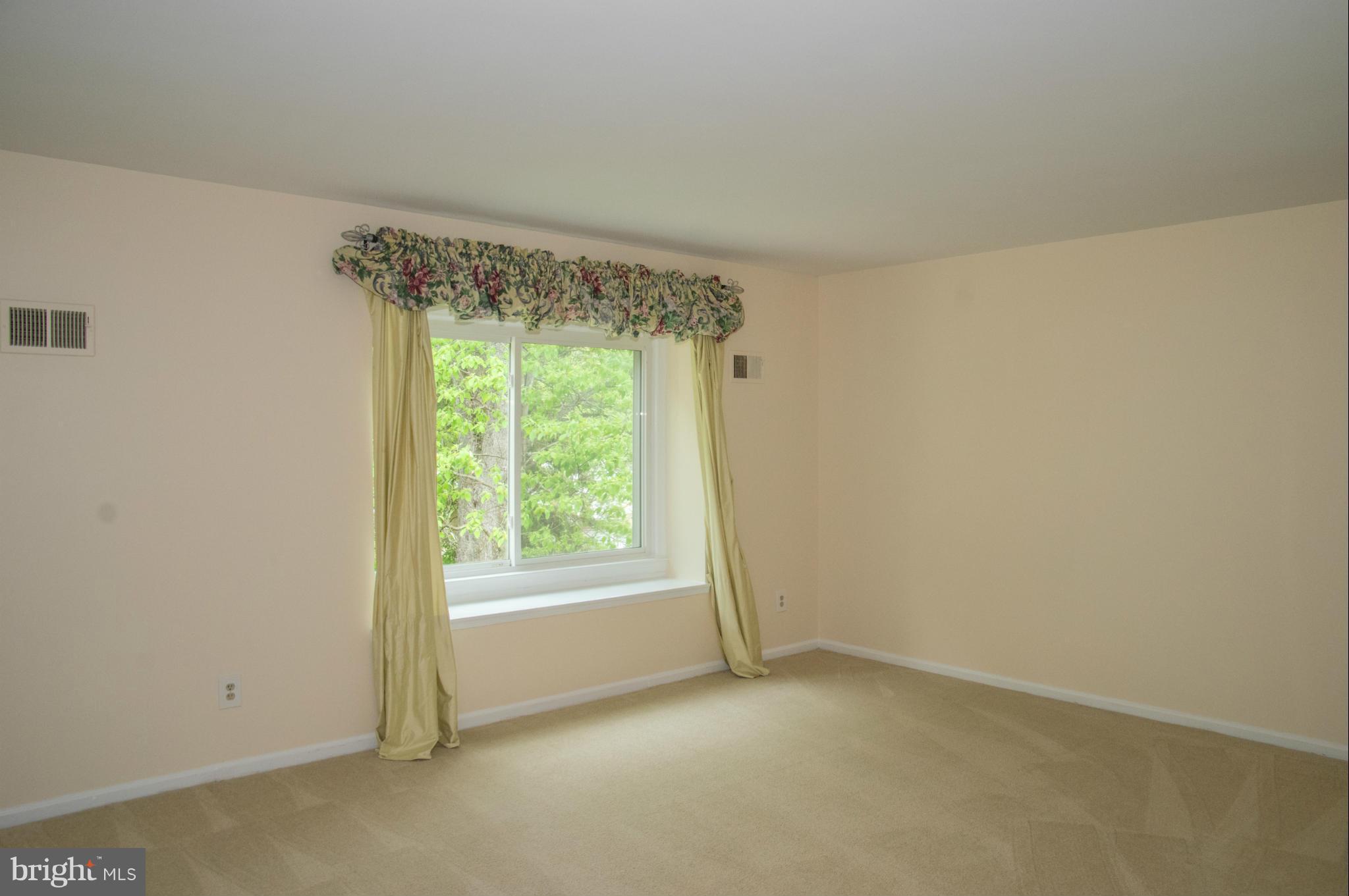 10016 Coach Road Vienna, VA 22181 - Photo 16 of 16 Bedroom