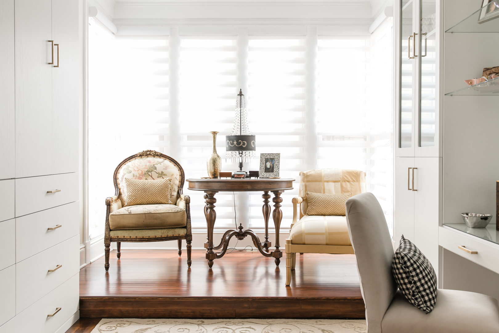 1304 North Ritchie Court Chicago, IL 60610 - Photo 30 of 39 a living room with furniture