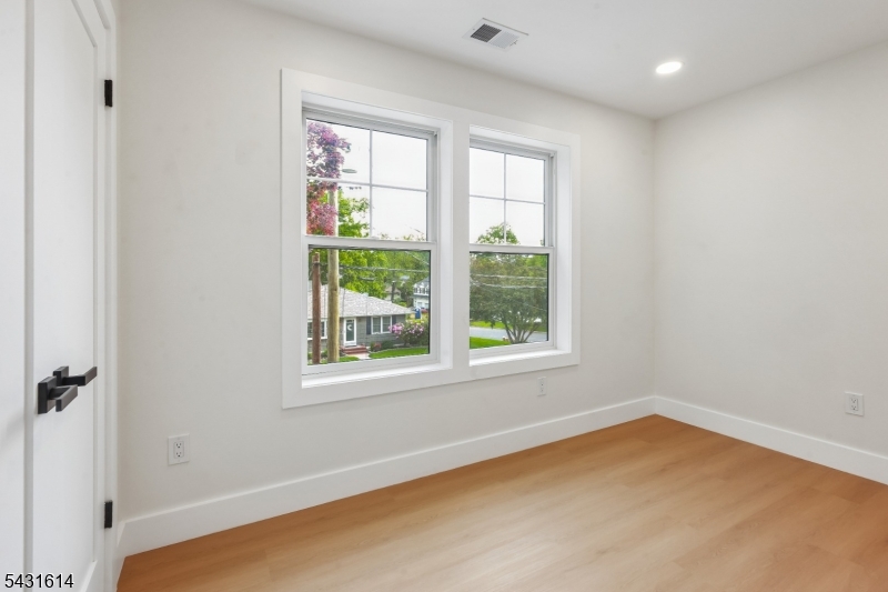 10 Rose Street Edison, NJ 08817 - Photo 35 of 48