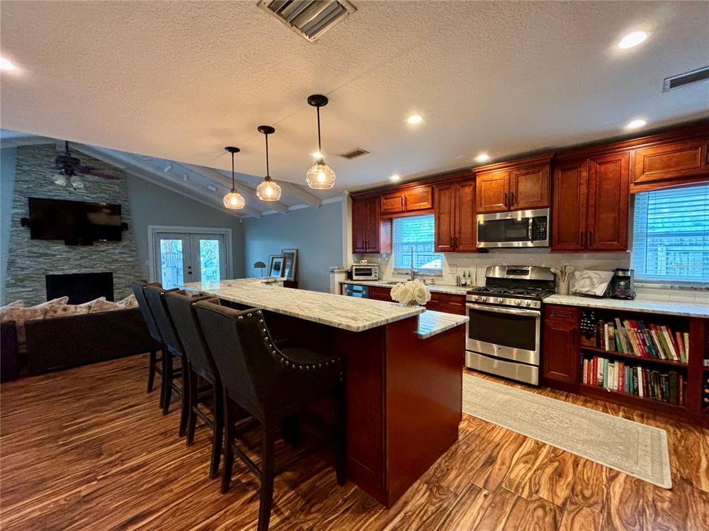 428 Harbour Island Road Orlando, FL 32809 - Photo 9 of 45