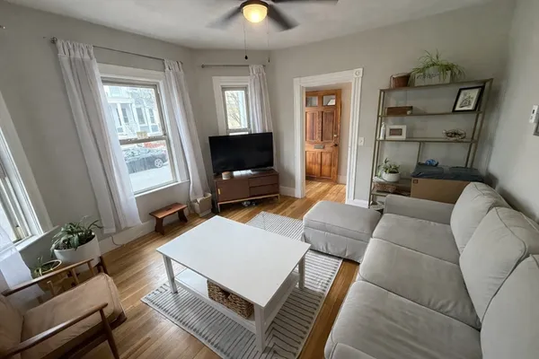 $3,400 | 45 Waterhouse Street, Unit 1, Somerville, MA 02144
