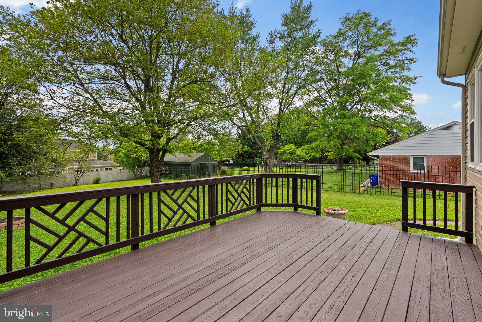 14304 Lewisdale Road Clarksburg, MD 20871 - Photo 15 of 30 Gallery Image 15