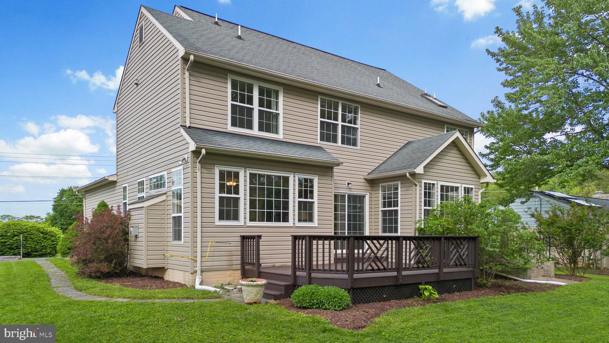 14304 Lewisdale Road Clarksburg, MD 20871 - Photo 26 of 30 Gallery Image 26