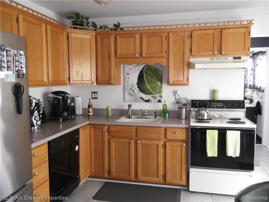 1819 Lochaven Road West Bloomfield, MI 48324 - Photo 16 of 52 Kitchen