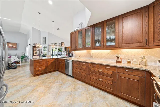 $369,900 | 910 Brookshire Circle, Malabar, FL 32950