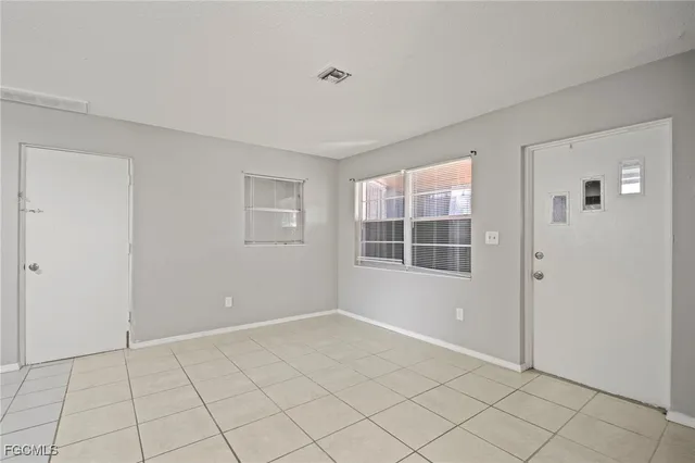 $1,050 | 75 Cypress Street, North Fort Myers, FL 33903