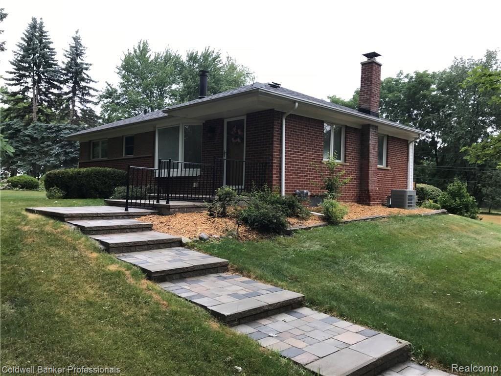 2330 Oklahoma Court Rochester Hills, MI 48309 - Photo 2 of 28