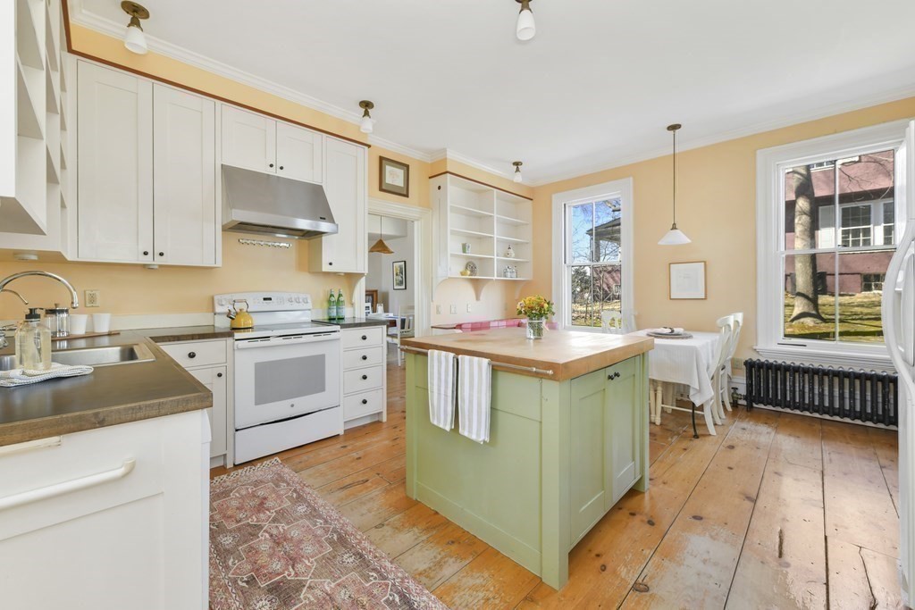 197 Morrison Avenue Somerville, MA 02144 - Photo 15 of 35