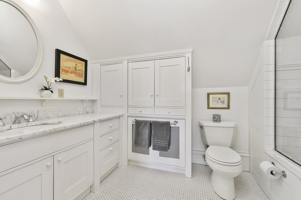 197 Morrison Avenue Somerville, MA 02144 - Photo 27 of 35