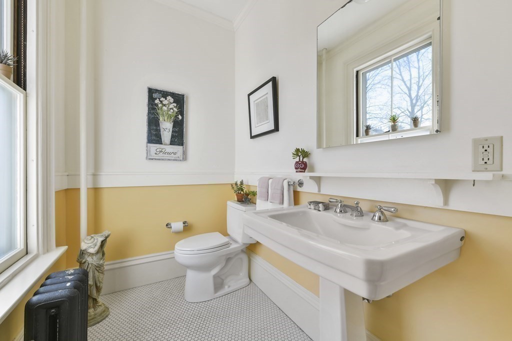 197 Morrison Avenue Somerville, MA 02144 - Photo 29 of 35