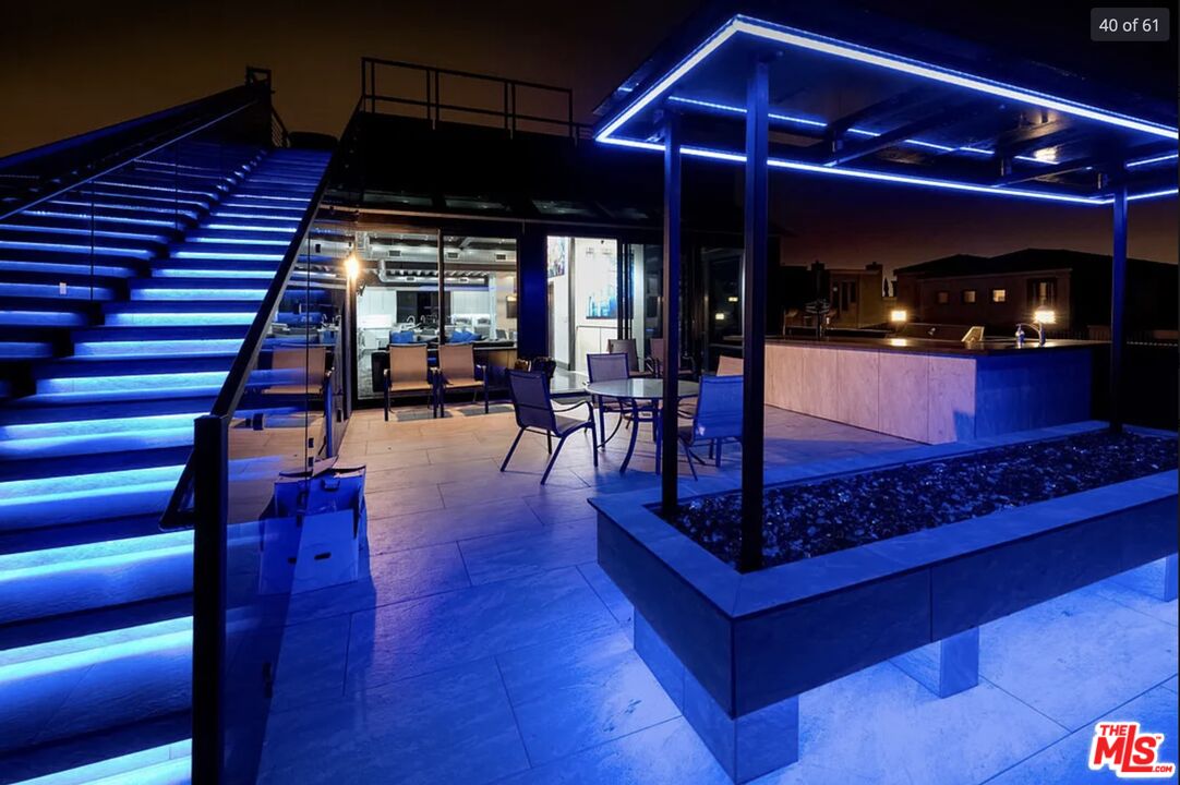 5115 Vía Donte Marina del Rey, CA 90292 - Photo 11 of 35