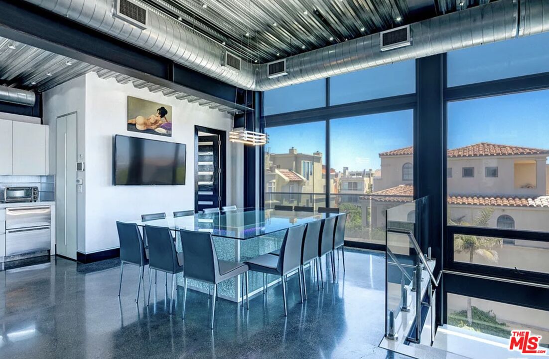 5115 Vía Donte Marina del Rey, CA 90292 - Photo 19 of 35