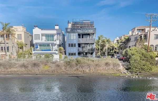 $24,750 | 5115 Vía Donte, Marina del Rey, CA 90292
