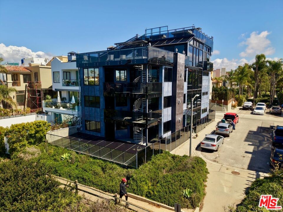 5115 Vía Donte Marina del Rey, CA 90292 - Photo 39 of 40