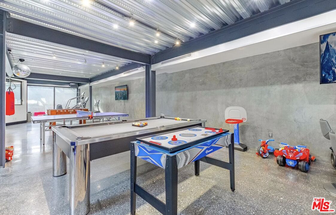 5115 Vía Donte Marina del Rey, CA 90292 - Photo 4 of 35