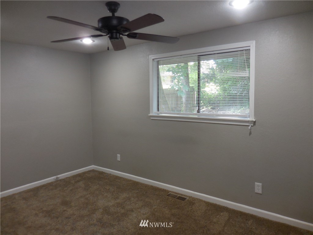 1310 Lidstrom Road East Port Orchard, WA 98366 - Photo 13 of 37 Gallery Image 13