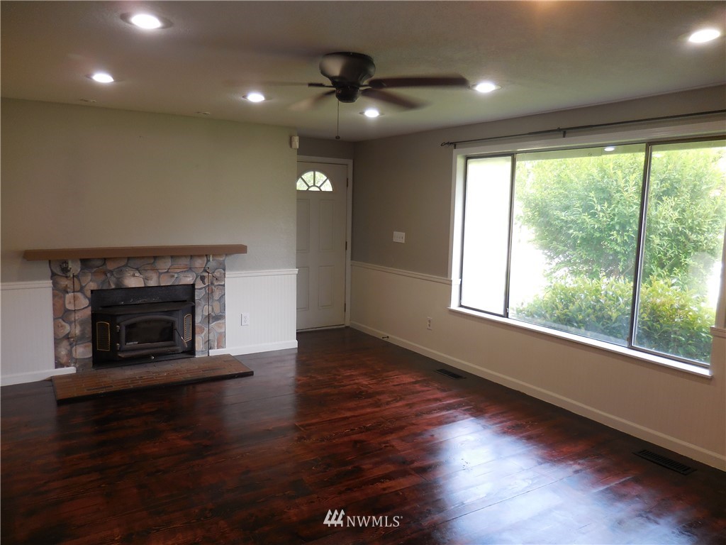 1310 Lidstrom Road East Port Orchard, WA 98366 - Photo 22 of 37 Gallery Image 22