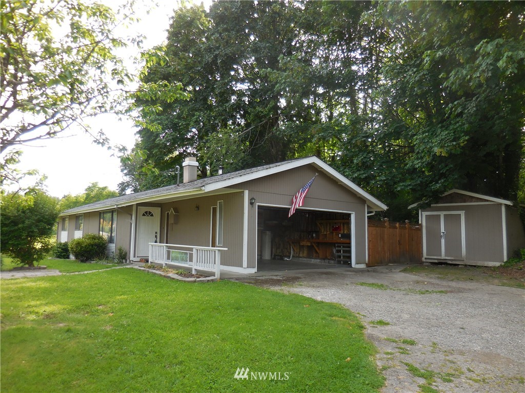 1310 Lidstrom Road East Port Orchard, WA 98366 - Photo 4 of 37 Gallery Image 4
