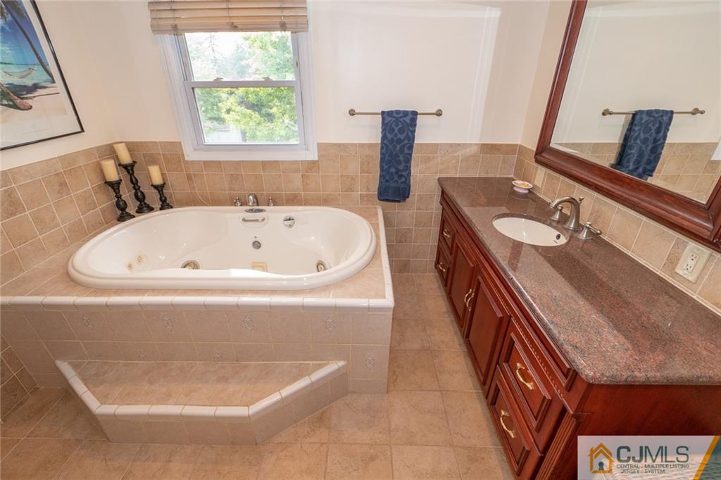 279 Plainfield Road Edison, NJ 08820 - Photo 25 of 43