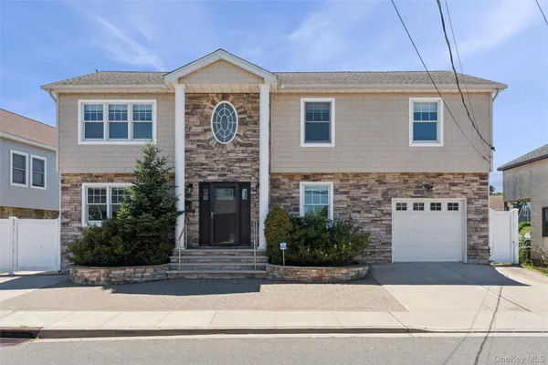 $999,000 | 161 Barbara Road, Bellmore, NY 11710