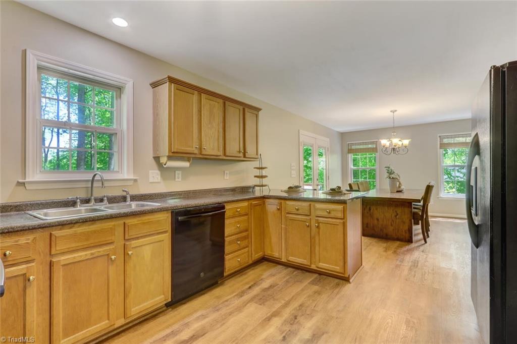 7502 Bartonshire Court Oak Ridge, NC 27310 - Photo 13 of 33 Gallery Image 13