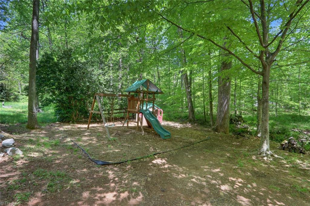7502 Bartonshire Court Oak Ridge, NC 27310 - Photo 31 of 33 Gallery Image 31
