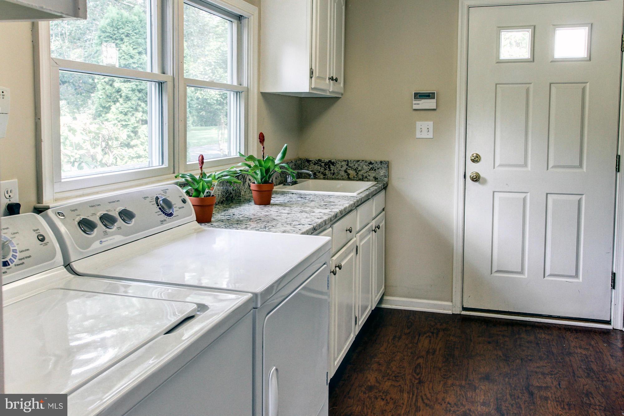 1602 St Margarets Road Annapolis, MD 21409 - Photo 13 of 30 Enter through the mud room