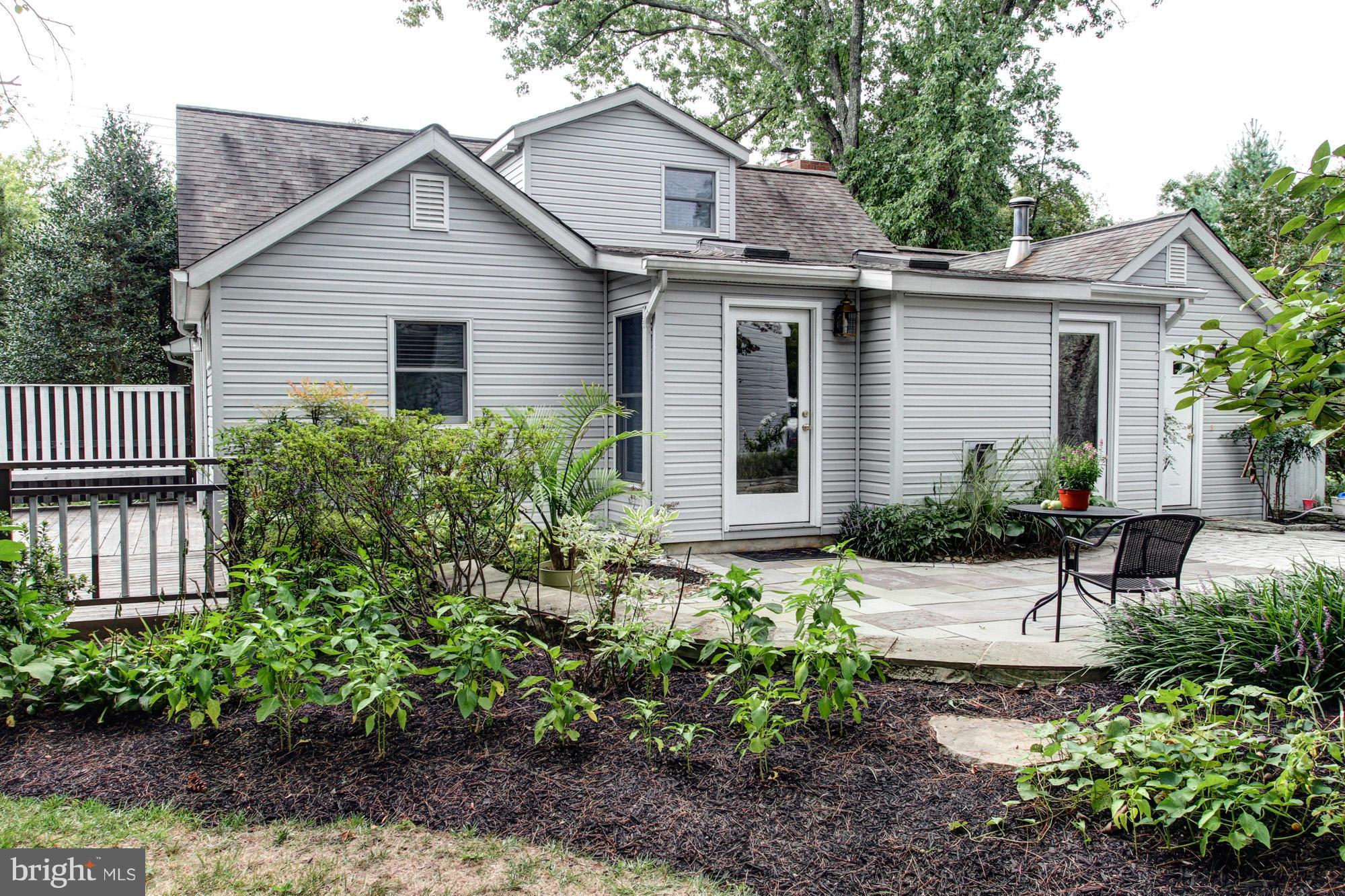 1602 St Margarets Road Annapolis, MD 21409 - Photo 5 of 30 Exterior (Rear)