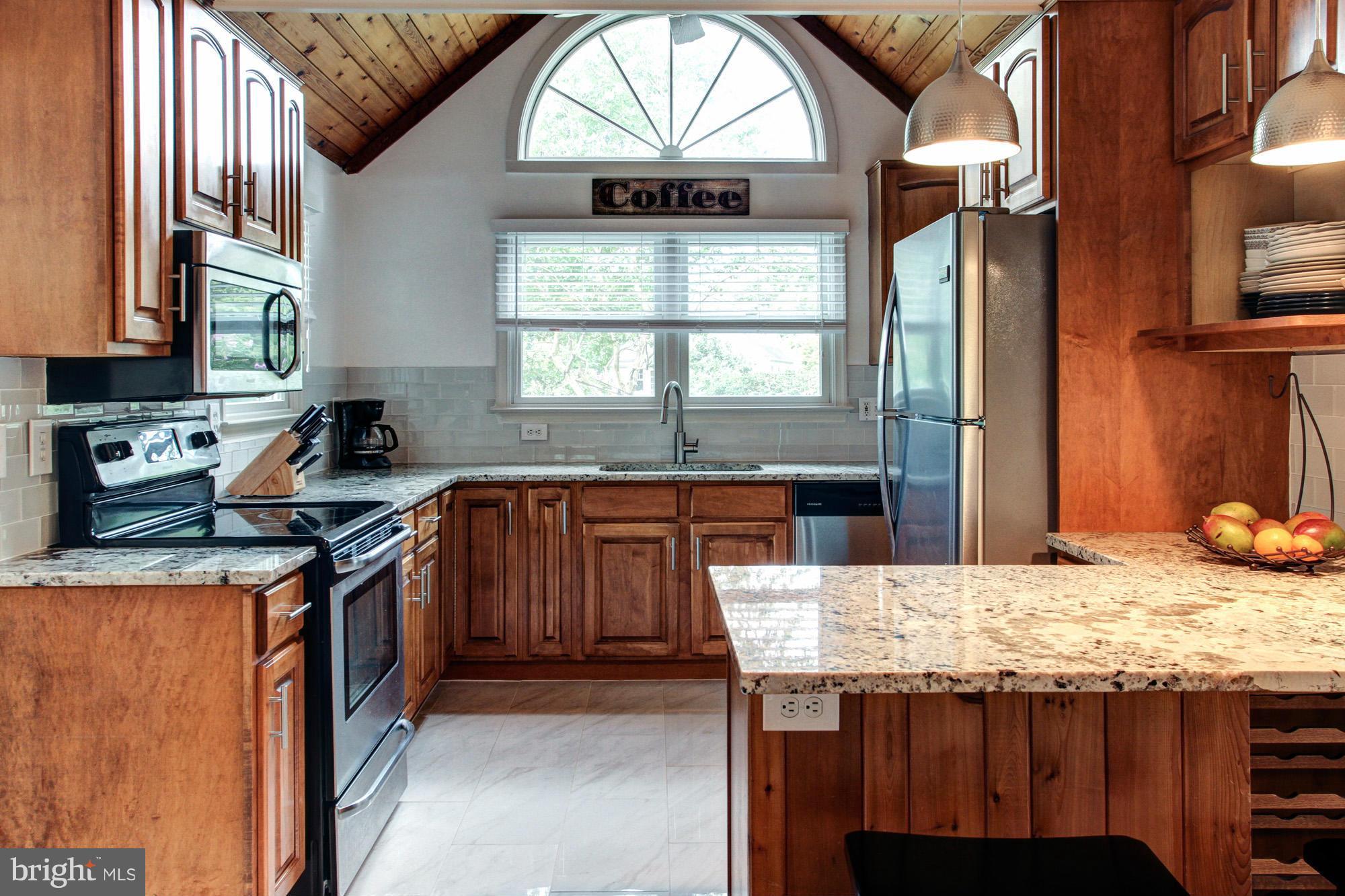 1602 St Margarets Road Annapolis, MD 21409 - Photo 9 of 30 Beautiful granite