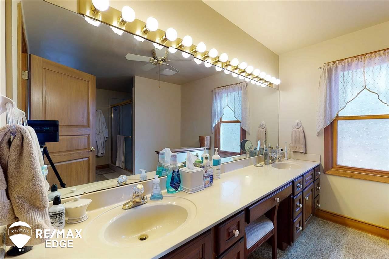 2205 Parker Road Holly, MI 48442 - Photo 37 of 84 50037199-36.JPG