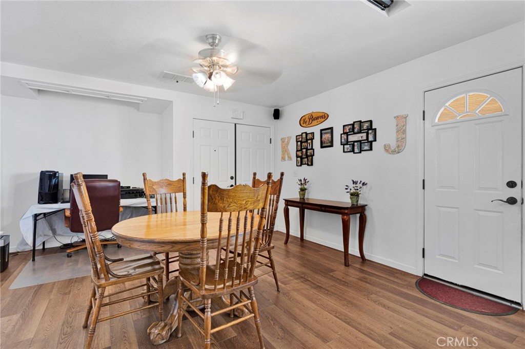 14575 Tonikan Road Apple Valley, CA 92307 - Photo 4 of 38 Gallery Image 4