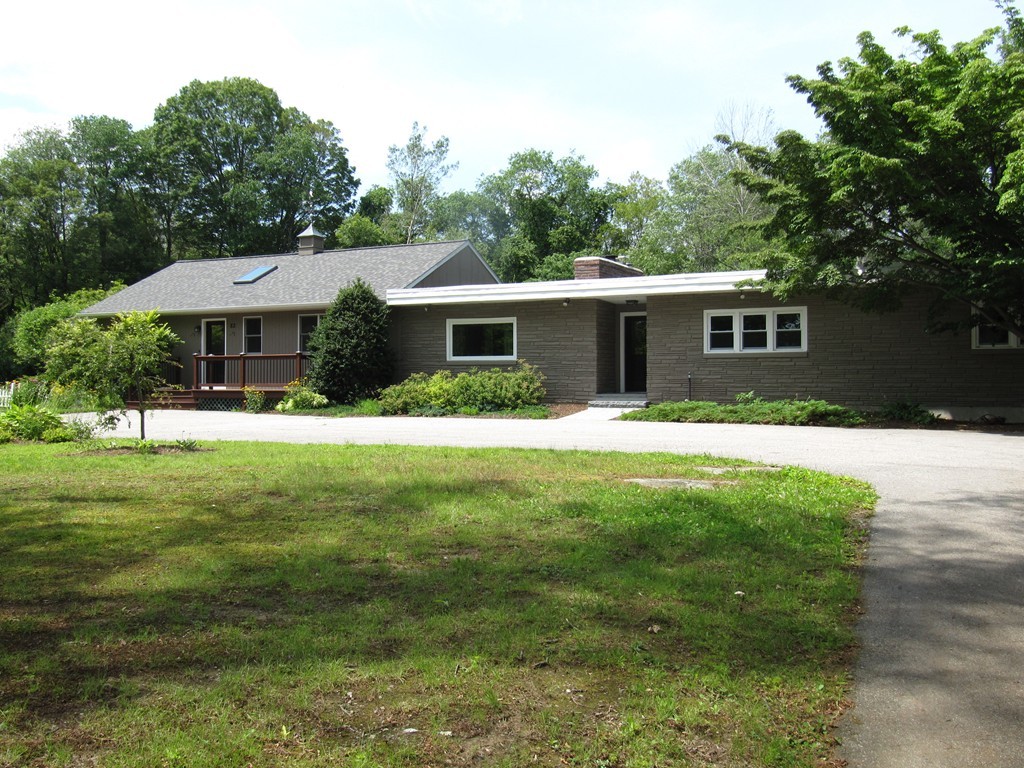 82 Central Turnpike Sutton, MA 01590 - Photo 2 of 30