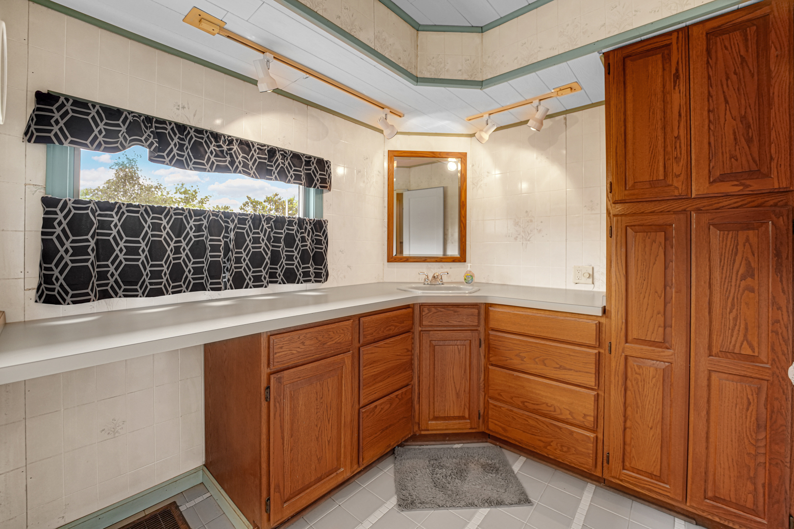 3704 South State Street Crete, IL 60417 - Photo 13 of 28 Gallery Image 13