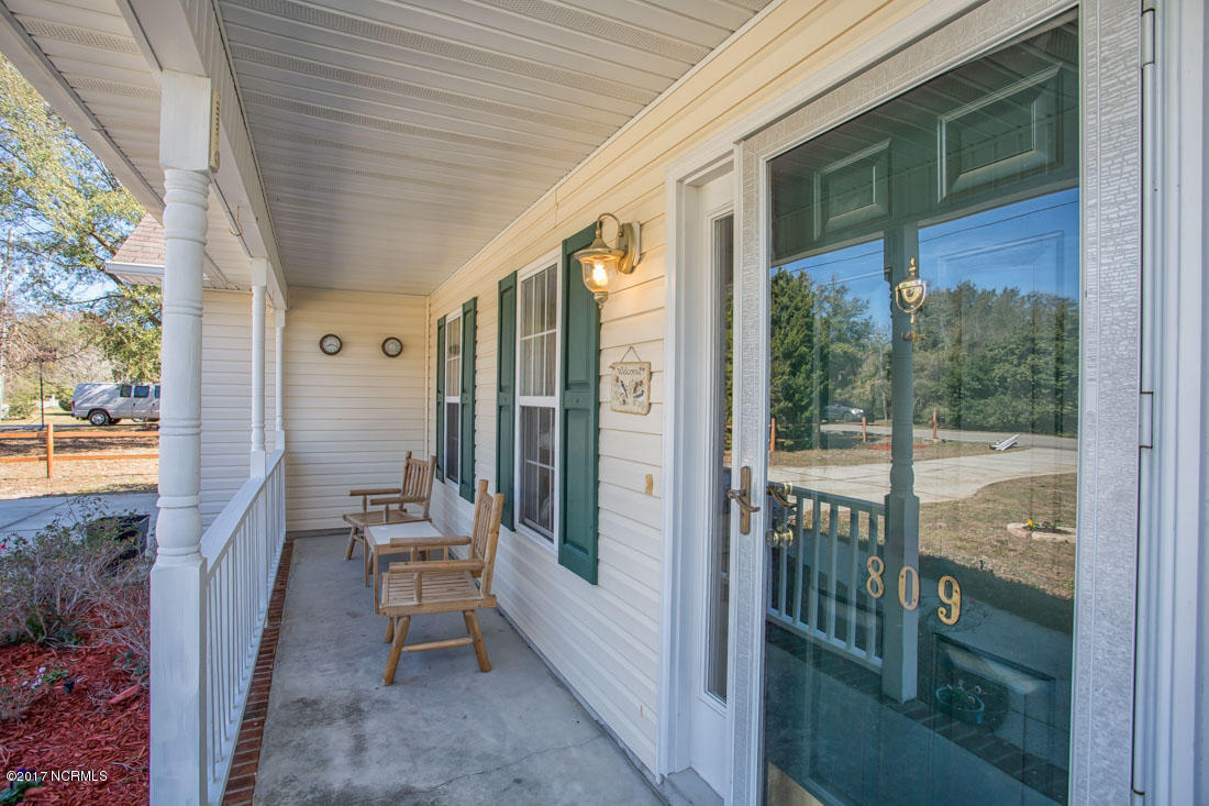 809 Cathay Road Wilmington, NC 28412 - Photo 3 of 45 J-12
